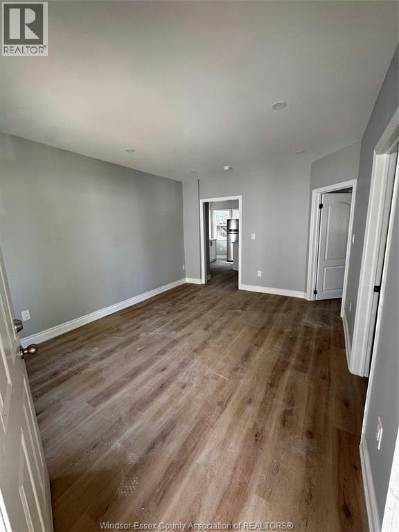 2-945 Wellington Avenue, Windsor, ON, N9A 5K2 - 3