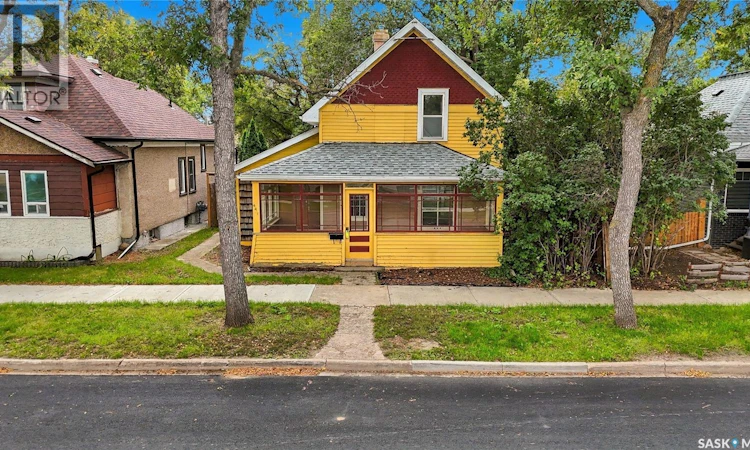 447 Duffield Street W