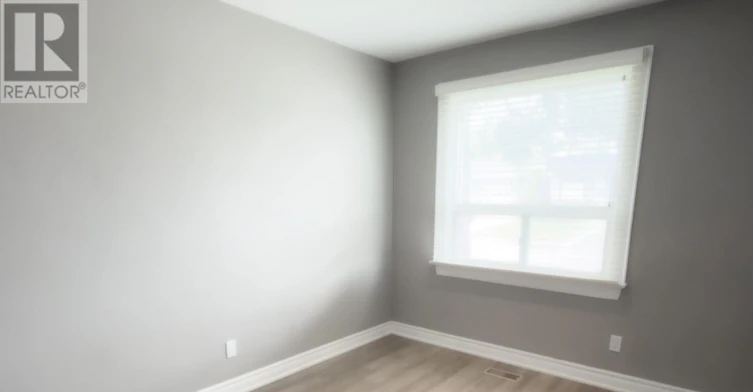 MAIN-9 Albright Avenue, Toronto, ON, M8W 1W9 - 14