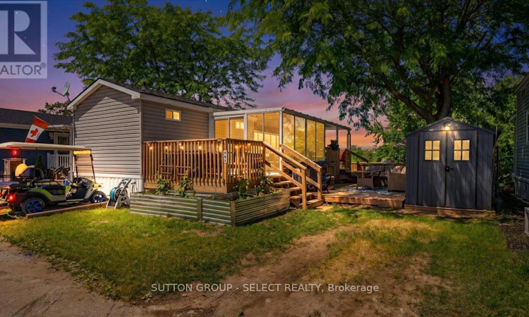403-8685 Rock Glen Road