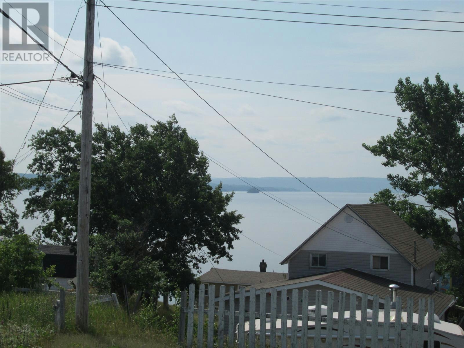 6 Watermans Lane, Botwood, NL, A0H 1E0