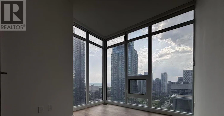 2511-3 Concord Cityplace Way, Toronto, ON, M5V 0X4 - 9