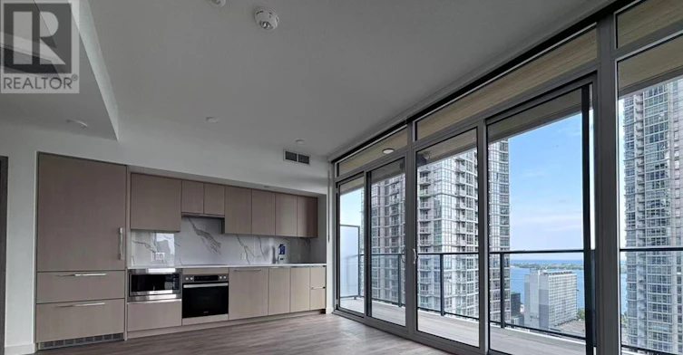 2511-3 Concord Cityplace Way, Toronto, ON, M5V 0X4 - 3