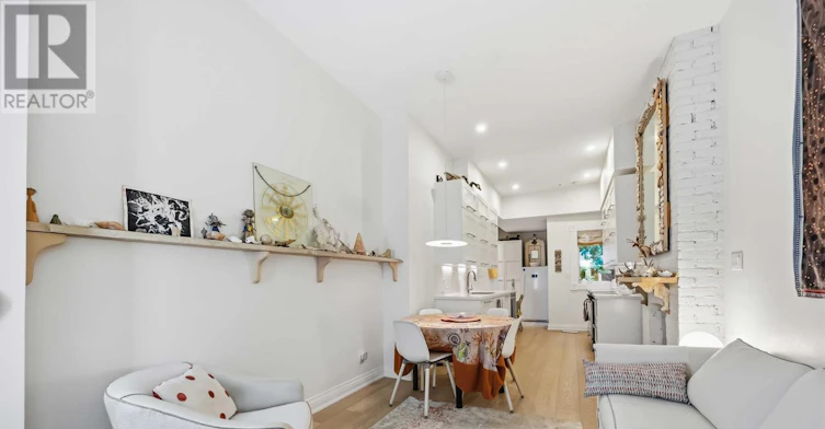 100 Seaton Main Street, Toronto, ON, M5A 2T3 - 6