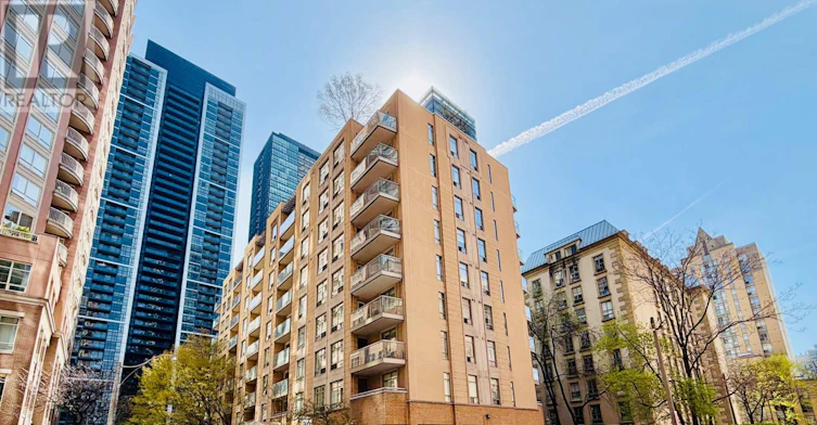 806-99 Hayden Street, Toronto, ON, M4Y 3B4