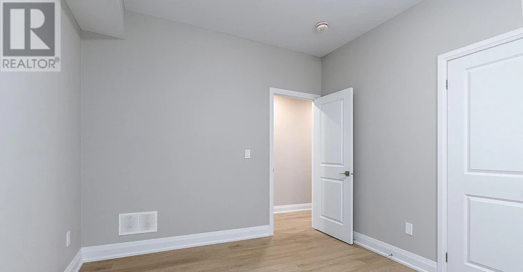 1-223 Grenfell Street, Oshawa, ON, L1J 4W3 - 7
