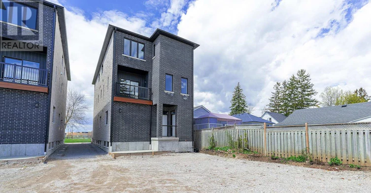 2-223 Grenfell Street, Oshawa, ON, L1J 4W3 - 18