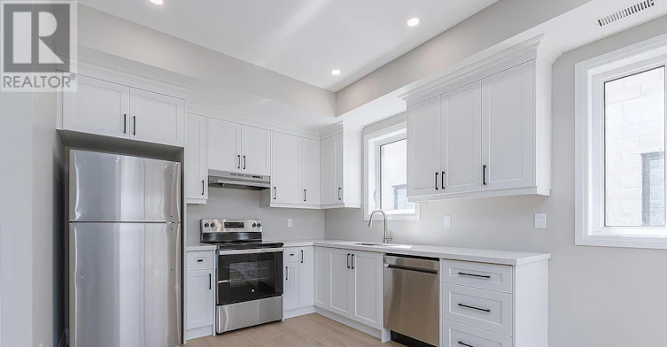 3-223 Grenfell Street, Oshawa, ON, L1J 4W3 - 2