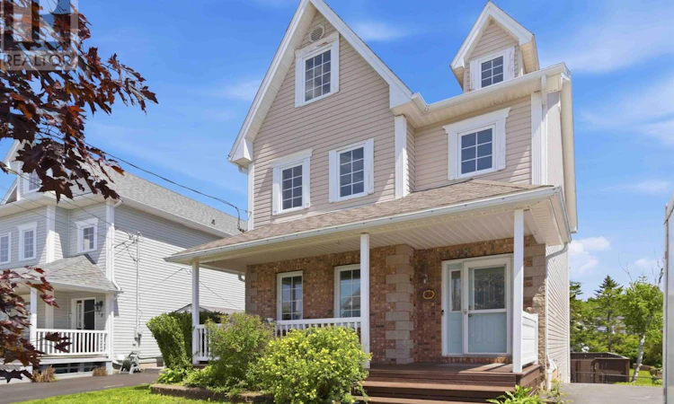 22 Westfield Crescent