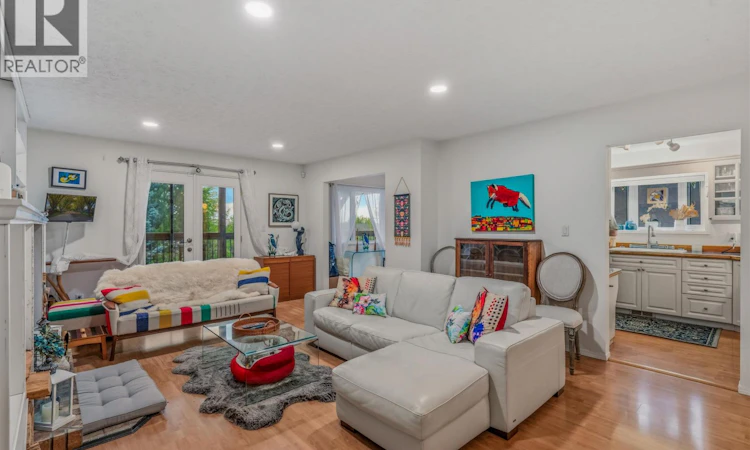 2814 Calhoun Crescent