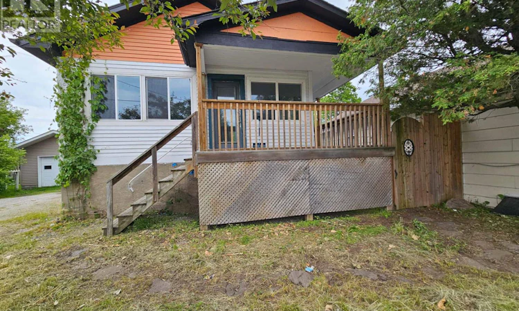 28 Lakeshore Drive