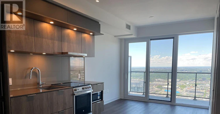 5801-448 Burnhamthorpe Road W, Mississauga, ON, L5B 0R4 - 5