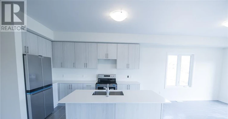 36 Oakmont Drive, Loyalist, ON, K0H 1G0 - 12