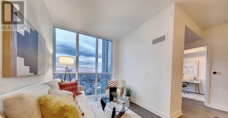 3402-1 Yorkville Avenue, Toronto, ON, M4W 1L1 - 4