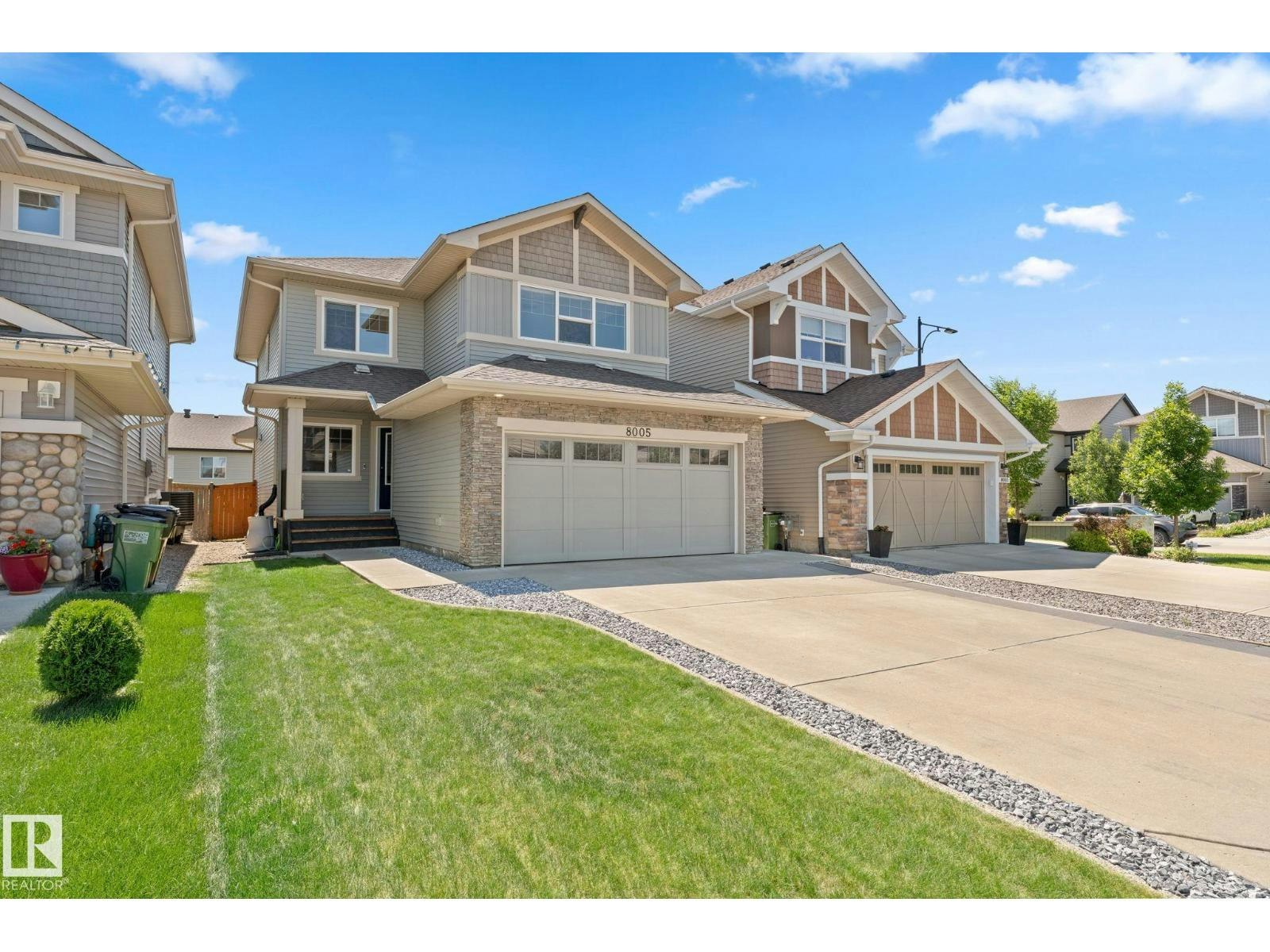 8005 Evans Cr NW, Edmonton, AB, T6M 0T7