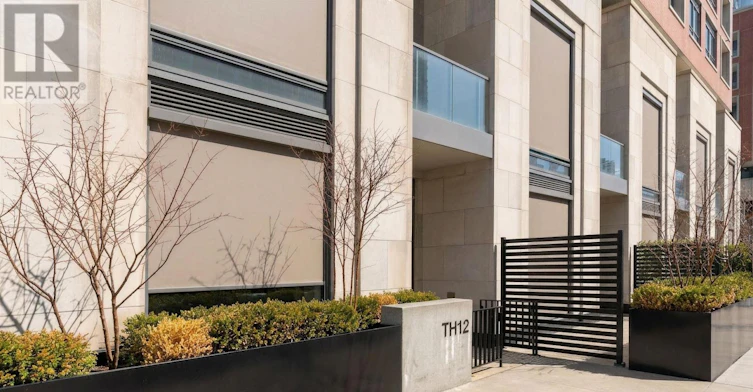 12-33 Frederick Todd Way, Toronto, ON, M4G 0C9 - 2