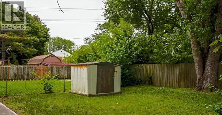 2163 College Avenue, Windsor, ON, N8B 1M6 - 24