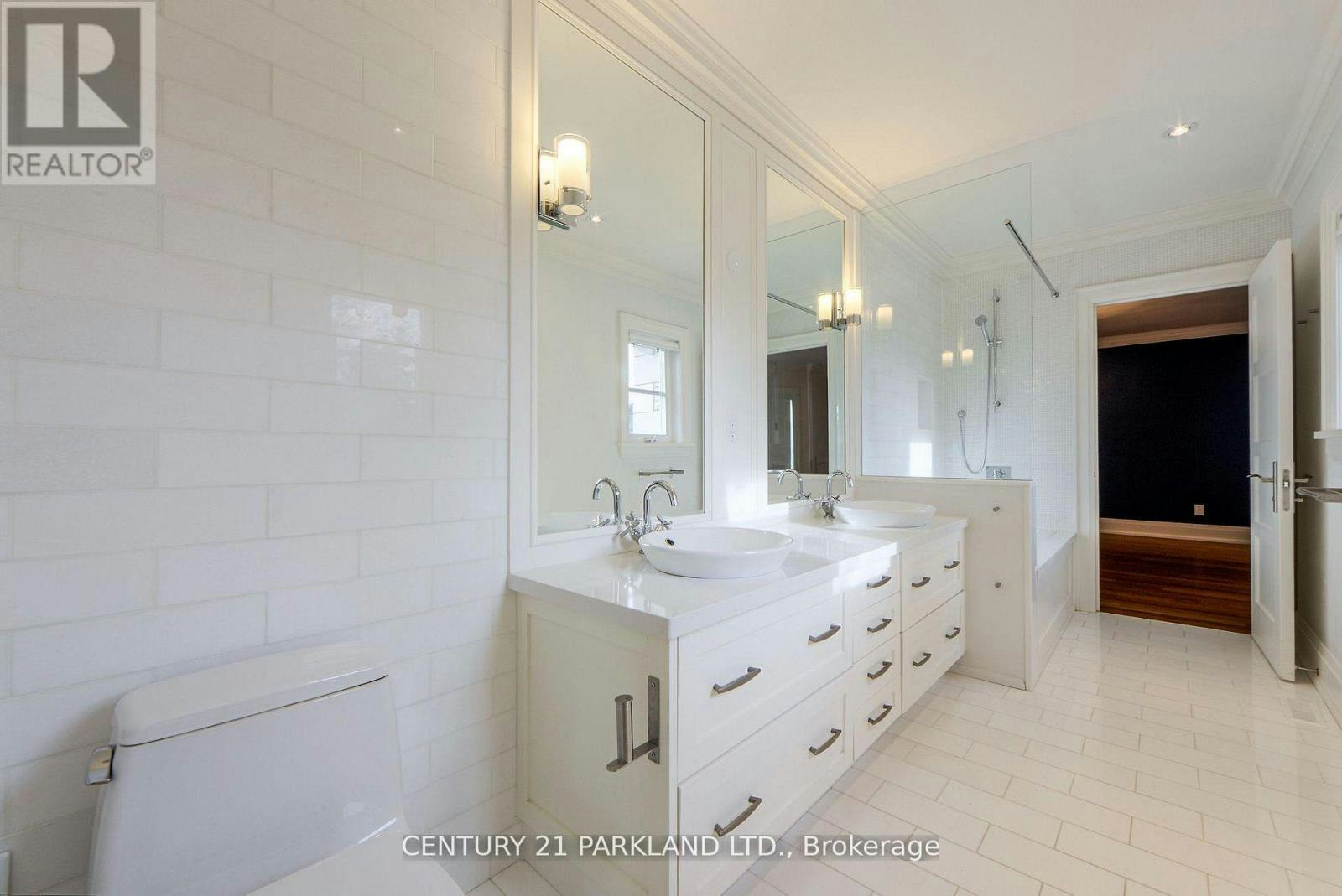 16 Flatbush Avenue, Vaughan, ON, L4L 8K3 - 25