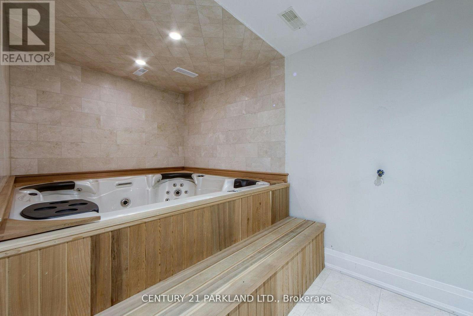 16 Flatbush Avenue, Vaughan, ON, L4L 8K3 - 33