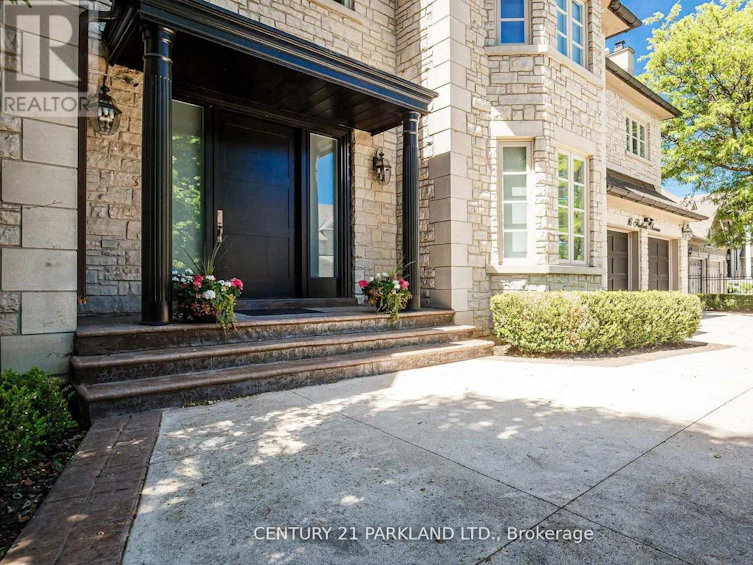 16 Flatbush Avenue, Vaughan, ON, L4L 8K3