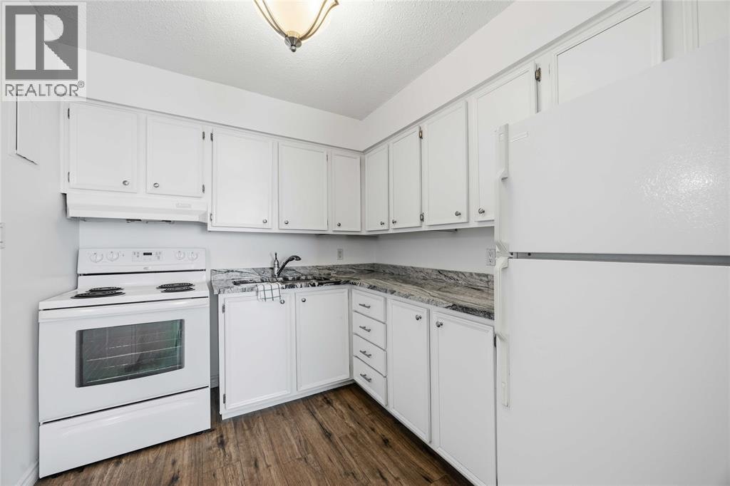 1004-155 Front Street North, Sarnia, ON, N7T 7V6 - 6
