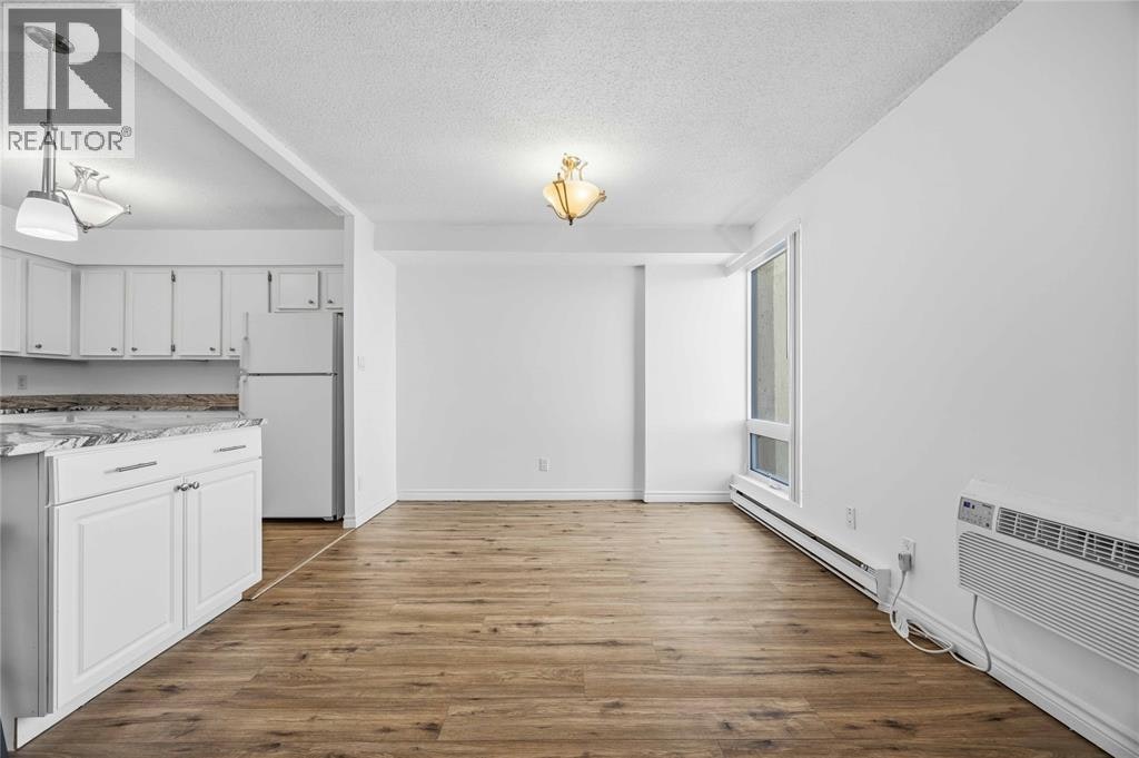 1004-155 Front Street North, Sarnia, ON, N7T 7V6 - 10