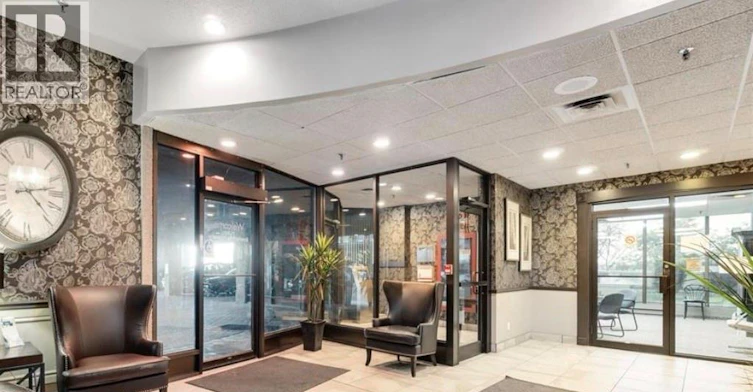 1004-155 Front Street North, Sarnia, ON, N7T 7V6 - 10