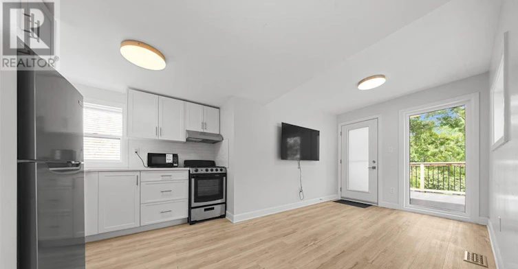 2-183 Britannia Road, Ottawa, ON, K2B 5X1 - 4