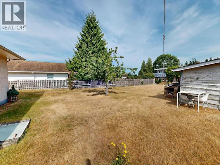 6983 Surrey Street, Powell River, BC, V8A 1H5 - 25