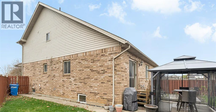 11460 Timber Bay Crescent, Windsor, ON, N8R 2K9 - 3