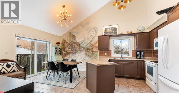 11460 Timber Bay Crescent, Windsor, ON, N8R 2K9 - 11