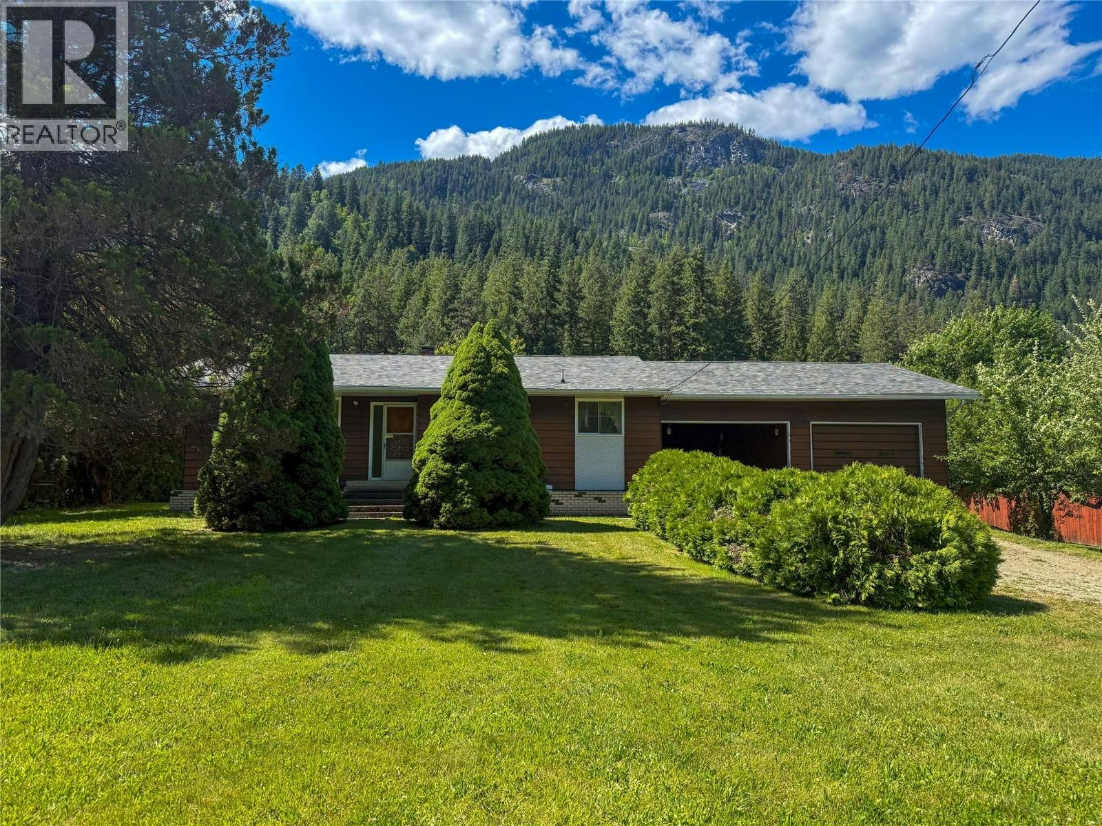 1535 3a Highway Highway, Thrums/Tarrys/Glade, BC, V1N 4M7