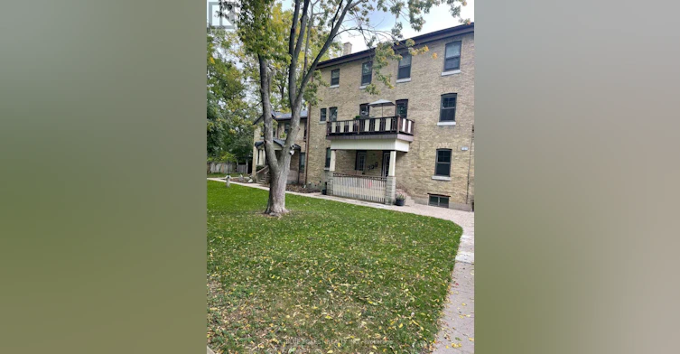 1 Waverley Place, London, ON, N6B 2C3 - 2