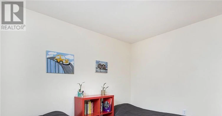 2012 Dorval Avenue, Ottawa, ON, K1G 2N8 - 14