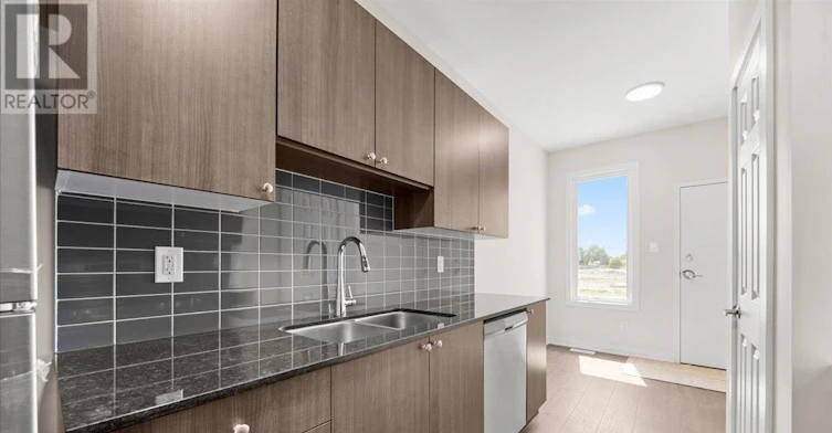241 Lamarche Avenue, Ottawa, ON, K1W 0M5 - 8