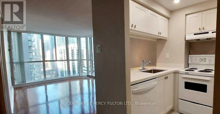 1512-736 Bay Street, Toronto, ON, M5G 2M4 - 9