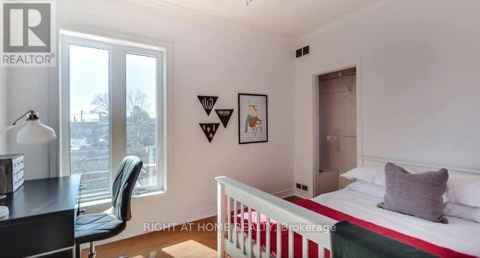 UPPER-2083 Davenport Road, Toronto, ON, M6N 1C9