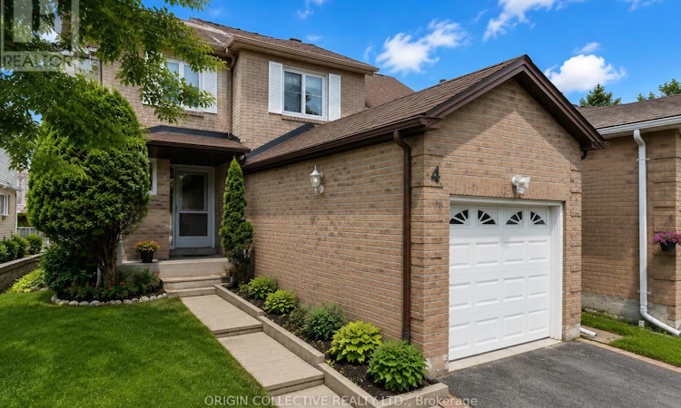 4 Usherwood Court