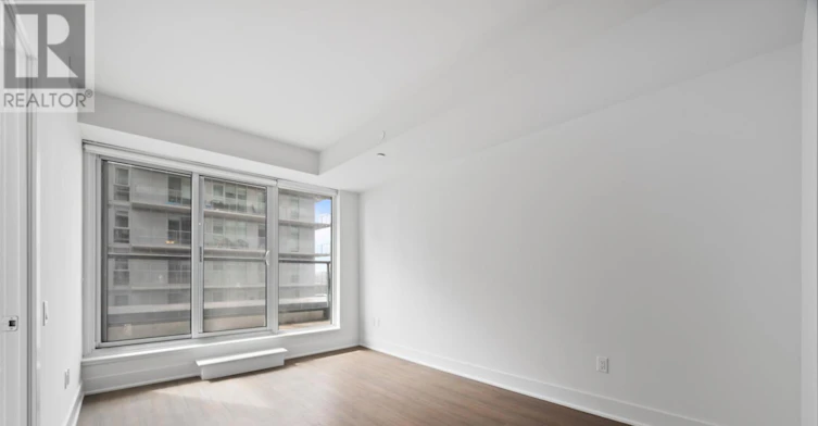 710-195 Deerfield Road, Newmarket, ON, L3Y 0G4 - 4