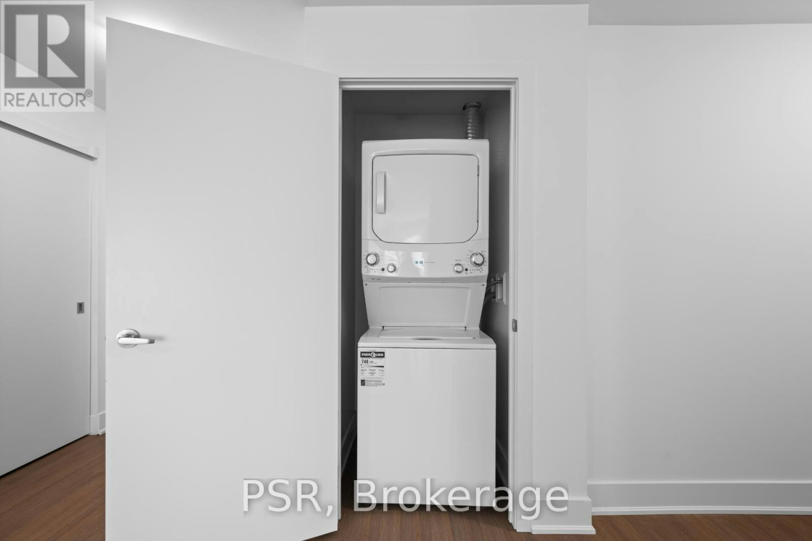 710-195 Deerfield Road, Newmarket, ON, L3Y 0G4 - 13