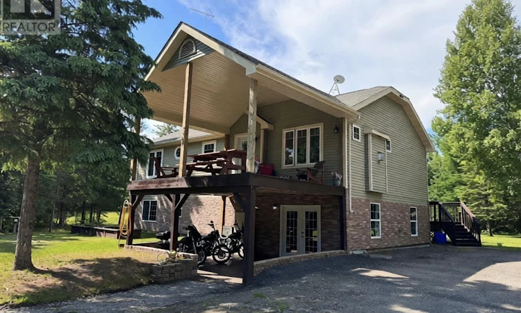 425 Emo Road