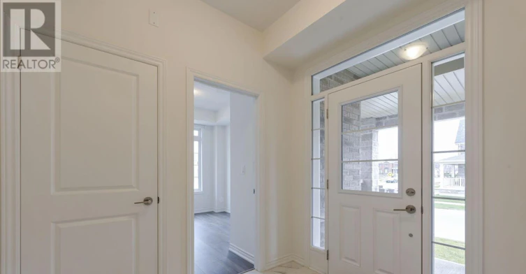 2 Paisley Drive, Bradford West Gwillimbury, ON, L3Z 4P3 - 5