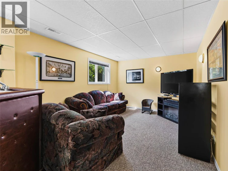 906 Observatory Street, Nelson, BC, V1L 4Z5 - 35