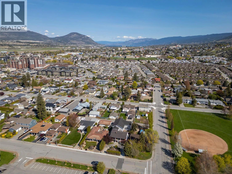 115 Elm Avenue, Penticton, BC, V2A 3W1 - 9