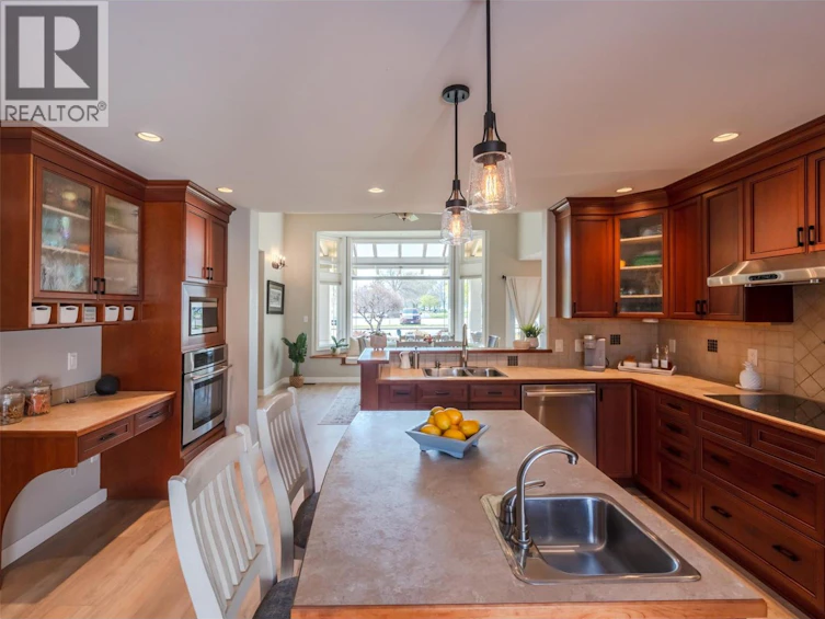 115 Elm Avenue, Penticton, BC, V2A 3W1 - 22