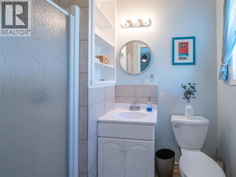 115 Elm Avenue, Penticton, BC, V2A 3W1 - 55