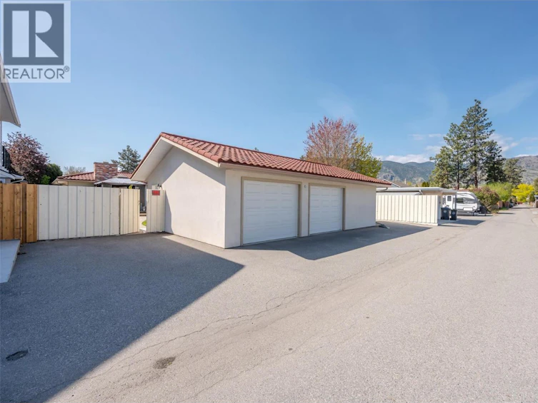 115 Elm Avenue, Penticton, BC, V2A 3W1 - 74