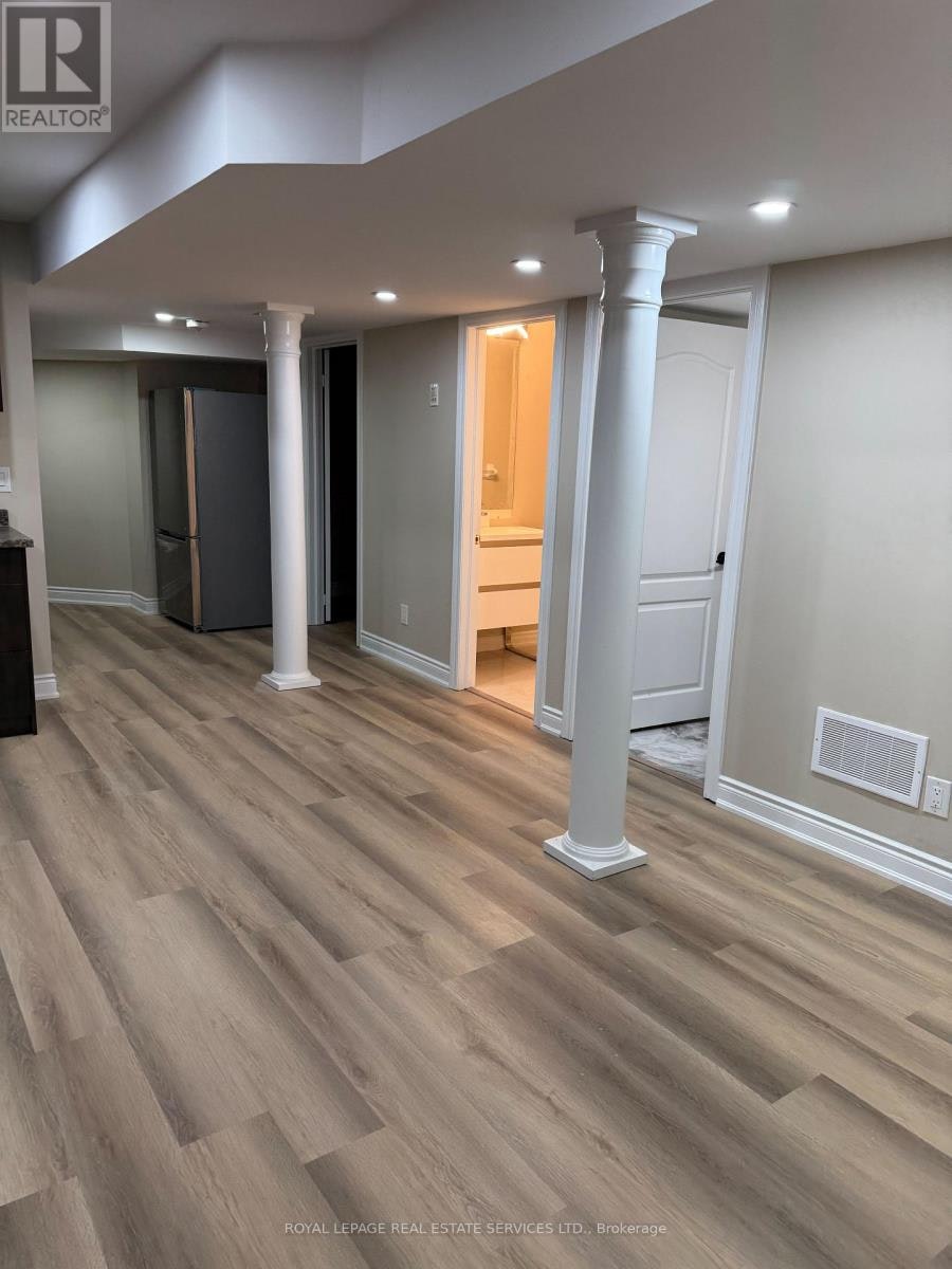 BSMT-5487 Challenger Drive, Mississauga, ON, L5M 0K4 - 11