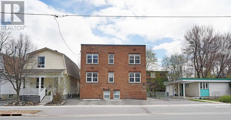 3-310 Byron Avenue, Ottawa, ON, K1Z 6Z1 - 2