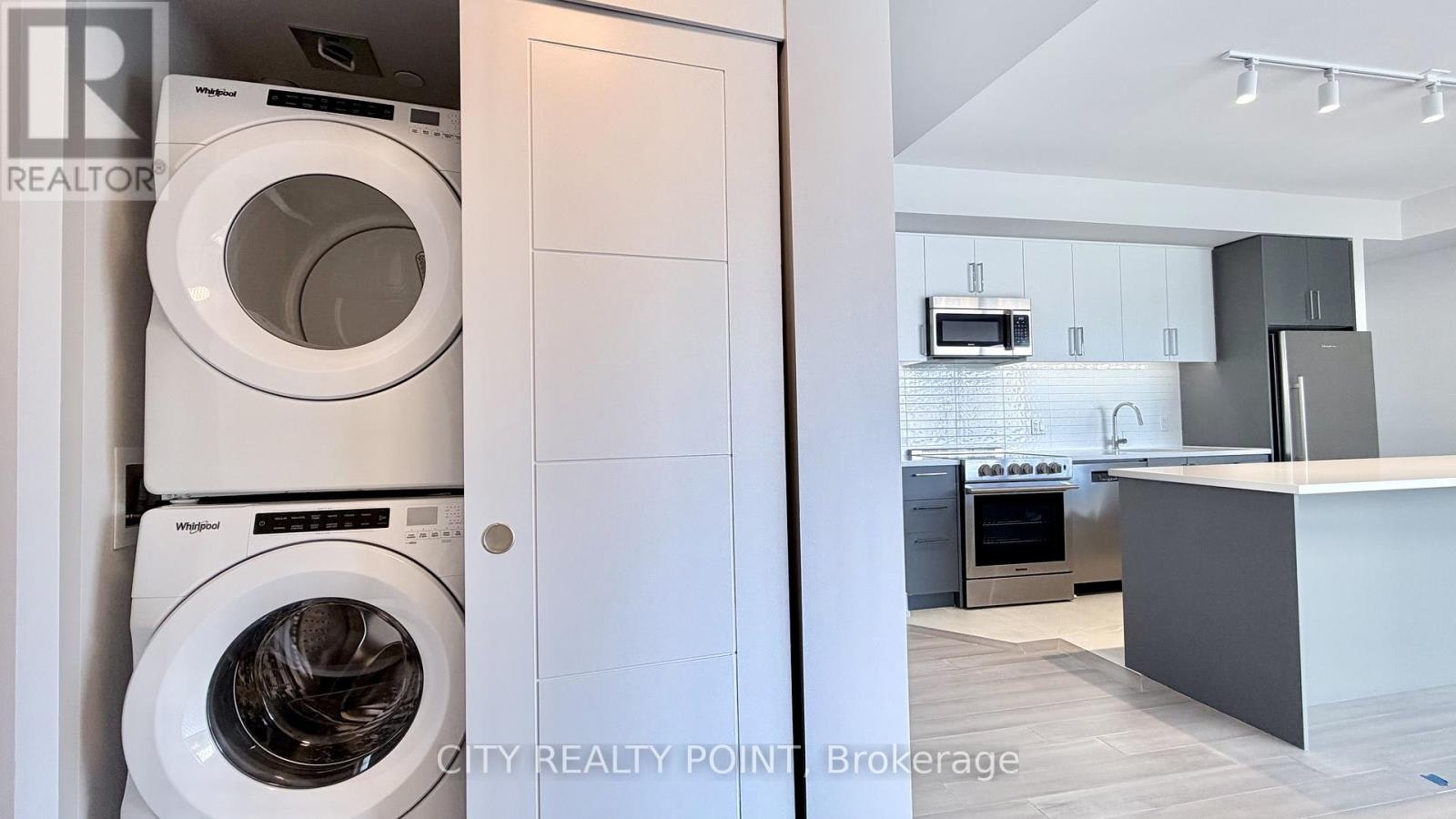 407-2525 Bathurst Street, Toronto, ON, M6B 2Y9 - 12